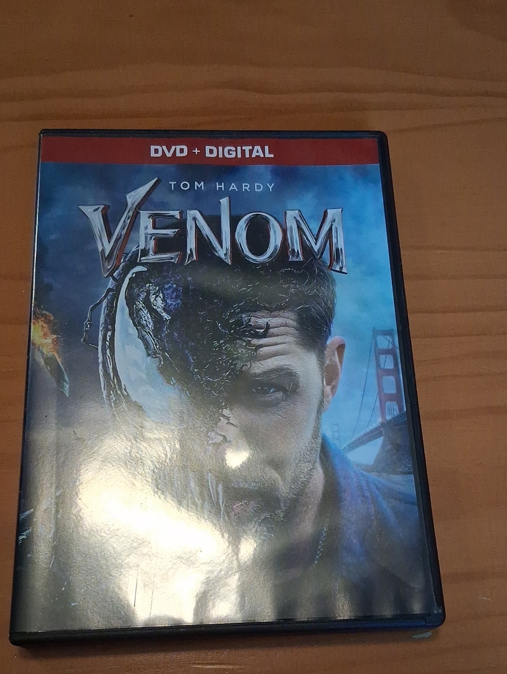 Venom (DVD + Digital) - Tom Hardy - Blue/Black Cover